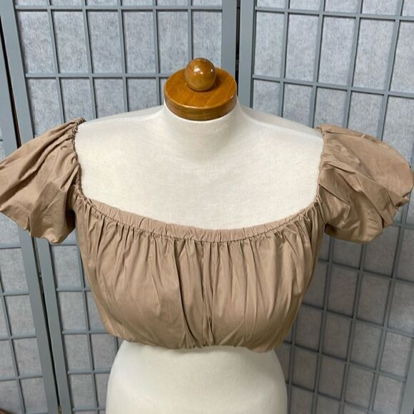 Dynamite Tops - Dynamite Short Bubble Sleeve Crop Top, Women’s Size Small, Beige